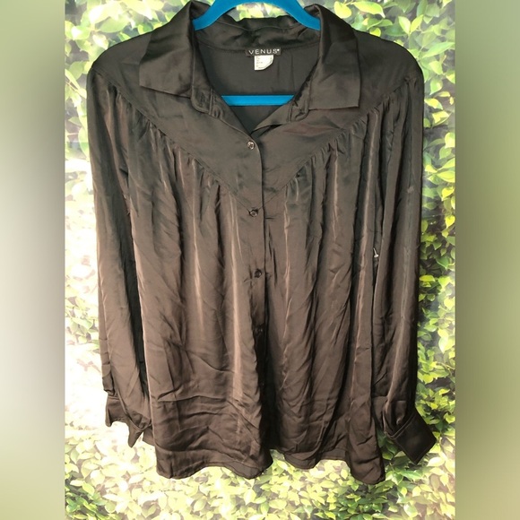 VENUS Black Button-Up Blouse - Picture 9 of 15